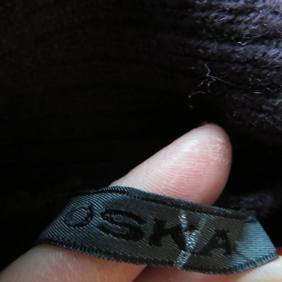 Elegant Plum Turtleneck Sweater - Picture 11 of 15